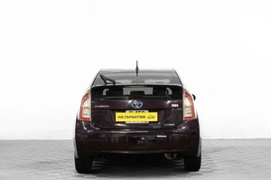 Лифтбек Toyota Prius 2014 года, 1199000 рублей, Барнаул