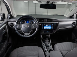 Седан Toyota Corolla 2016 года, 1739000 рублей, Тюмень