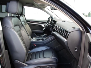 Внедорожник Volkswagen Touareg 2019 года, 3749000 рублей, Владимир
