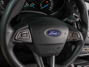 Хетчбэк Ford Focus 2015 года, 949900 рублей, Воронеж