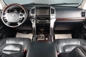 Внедорожник Toyota Land Cruiser 2012 года, 4179000 рублей, Тюмень