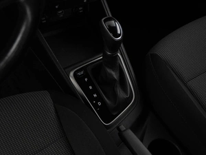 Седан Hyundai Solaris 2019 года, 1299999 рублей, Москва