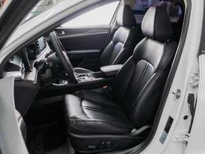 Седан Kia K5 2020 года, 2300000 рублей, Тюмень