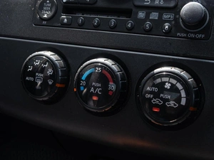Седан Nissan Tiida 2005 года, 590000 рублей, Краснодар
