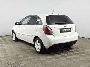 Хетчбэк Kia Rio 2011 года, 743100 рублей, Казань