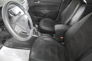 Седан Hyundai Solaris 2017 года, 999000 рублей, Кемерово