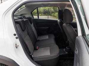 Седан Renault Logan Stepway 2022 года, 1280000 рублей, Большой Сочи