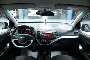 Хетчбэк Kia Picanto 2012 года, 688000 рублей, Солонцы