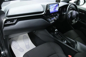 Внедорожник Toyota C-HR 2017 года, 1958000 рублей, Солонцы