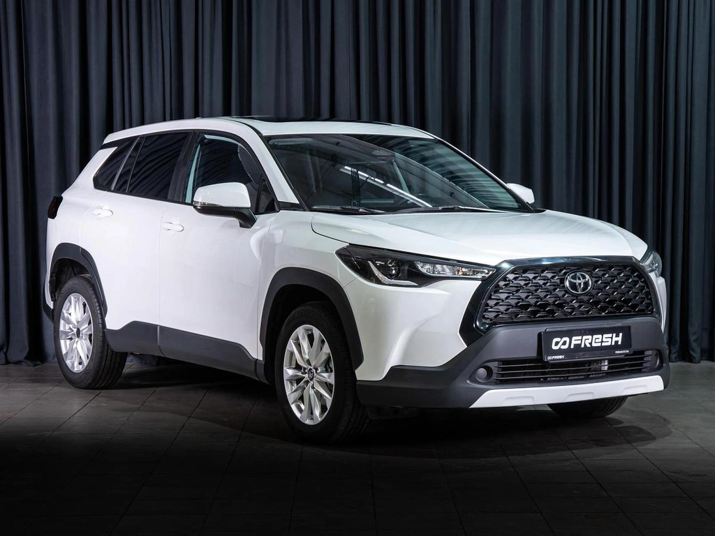 Внедорожник Toyota Corolla Cross 2024 года, 3200000 рублей, Волгоград