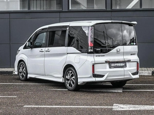 Минивэн Honda Stepwgn Spada 2019 года, 2949000 рублей, Кирилловка