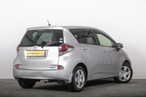Хетчбэк Toyota Ractis 2015 года, 999000 рублей, Томск