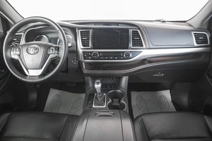 Внедорожник Toyota Highlander 2013 года, 2609000 рублей, Кемерово
