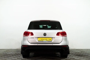 Внедорожник Volkswagen Touareg 2012 года, 1589000 рублей, Сургут