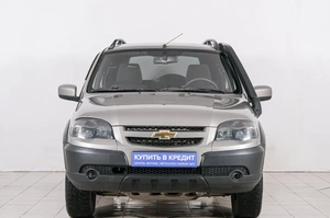 Внедорожник Chevrolet Niva 2018 года, 789000 рублей, Красноярск