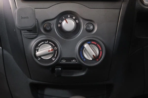 Хетчбэк Nissan Note 2019 года, 1199000 рублей, Омск