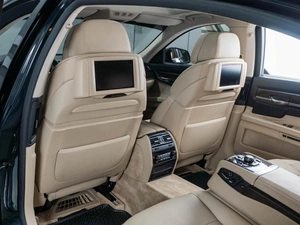 Седан BMW 7 серия 2011 года, 2149000 рублей, Тюмень