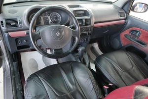 Купе Renault Clio 2002 года, 319000 рублей, Омск