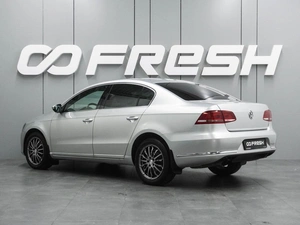 Седан Volkswagen Passat 2011 года, 1339000 рублей, Воронеж
