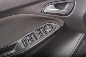 Хетчбэк Ford Focus 2012 года, 799000 рублей, Томск