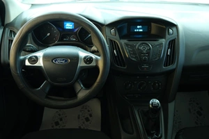 Хетчбэк Ford Focus 2014 года, 959000 рублей, Омск