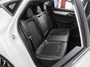 Лифтбек JAC J7 2023 года, 1850000 рублей, Тюмень