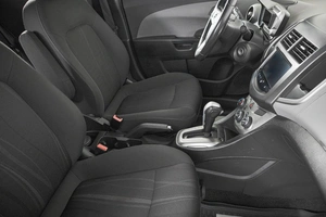 Седан Chevrolet Aveo 2013 года, 919000 рублей, Кемерово