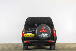 Внедорожник Mitsubishi Pajero 2006 года, 1149000 рублей, Тюмень