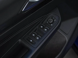 Хетчбэк Volkswagen Golf 2022 года, 2798444 рублей, Москва