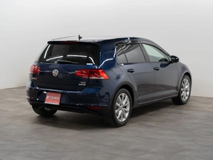 Хетчбэк Volkswagen Golf 2015 года, 1300000 рублей, Красноярск