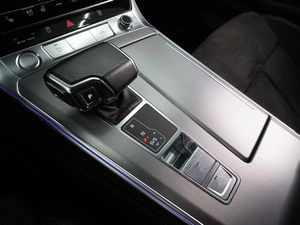 Лифтбек Audi A7 2018 года, 4559000 рублей, Воронеж