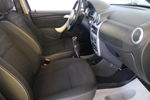 Хетчбэк Renault Sandero Stepway 2014 года, 799000 рублей, Омск
