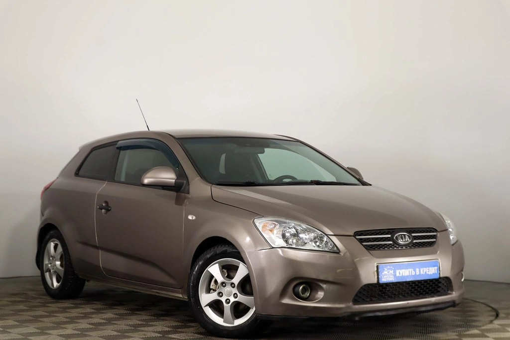 Хетчбэк Kia Ceed 2008 года, 629000 рублей, Пермь