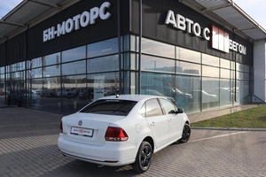 Седан Volkswagen Polo 2017 года, 1030000 рублей, Мирное