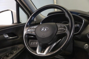 Внедорожник Hyundai Santa Fe 2018 года, 2999000 рублей, Новосибирск