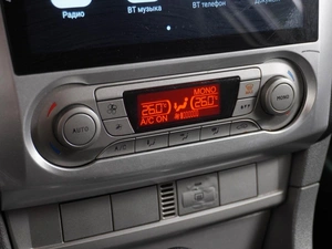Хетчбэк Ford Focus 2008 года, 459000 рублей, Воронеж