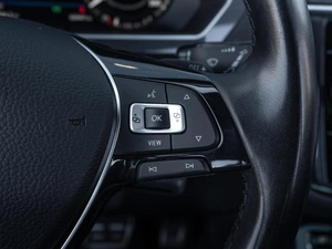 Внедорожник Volkswagen Tiguan 2018 года, 3100000 рублей, Нижний Новгород