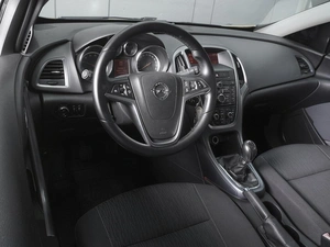 Хетчбэк Opel Astra GTC 2012 года, 747000 рублей, Ростов-на-Дону