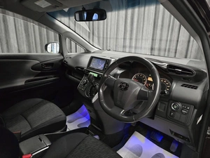 Минивэн Toyota Wish 2011 года, 1249000 рублей, Красноярск