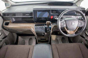 Минивэн Honda Stepwgn 2016 года, 1939000 рублей, Барнаул