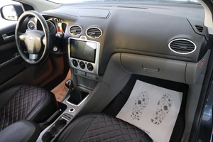 Седан Ford Focus 2011 года, 589000 рублей, Омск