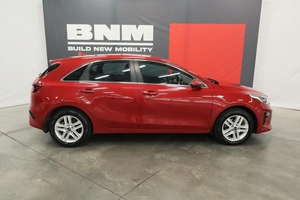 Хэтчбек Kia Ceed 2020 года, 1800000 рублей, Курск