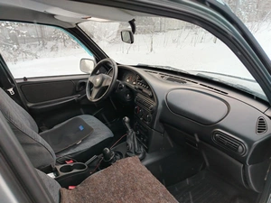 Внедорожник Chevrolet Niva 2010 года, 515000 рублей, Зеленогорск