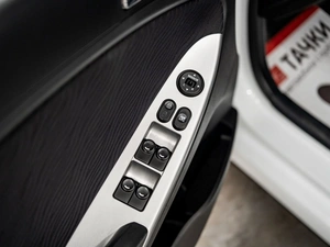 Седан Hyundai Solaris 2013 года, 1000000 рублей, Красноярск