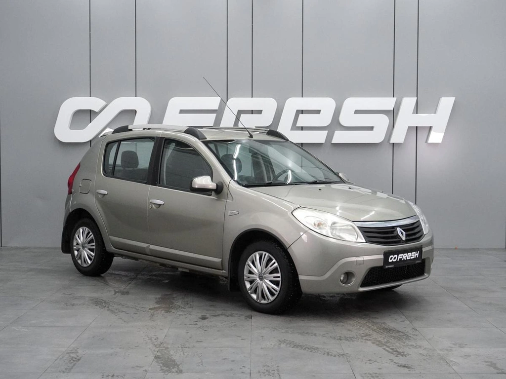 Хетчбэк Renault Sandero 2011 года, 649000 рублей, Воронеж