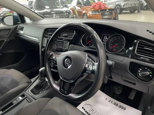 Хетчбэк Volkswagen Golf 2013 года, 1147000 рублей, Солонцы