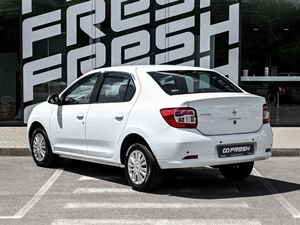 Седан Renault Logan 2015 года, 889000 рублей, Волгоград