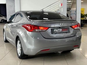 Седан Hyundai Avante 2011 года, 987000 рублей, Солонцы