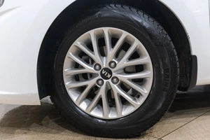 Седан Kia Rio 2020 года, 1459000 рублей, Новокузнецк