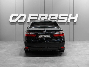 Седан Toyota Camry 2017 года, 2329000 рублей, Тюмень